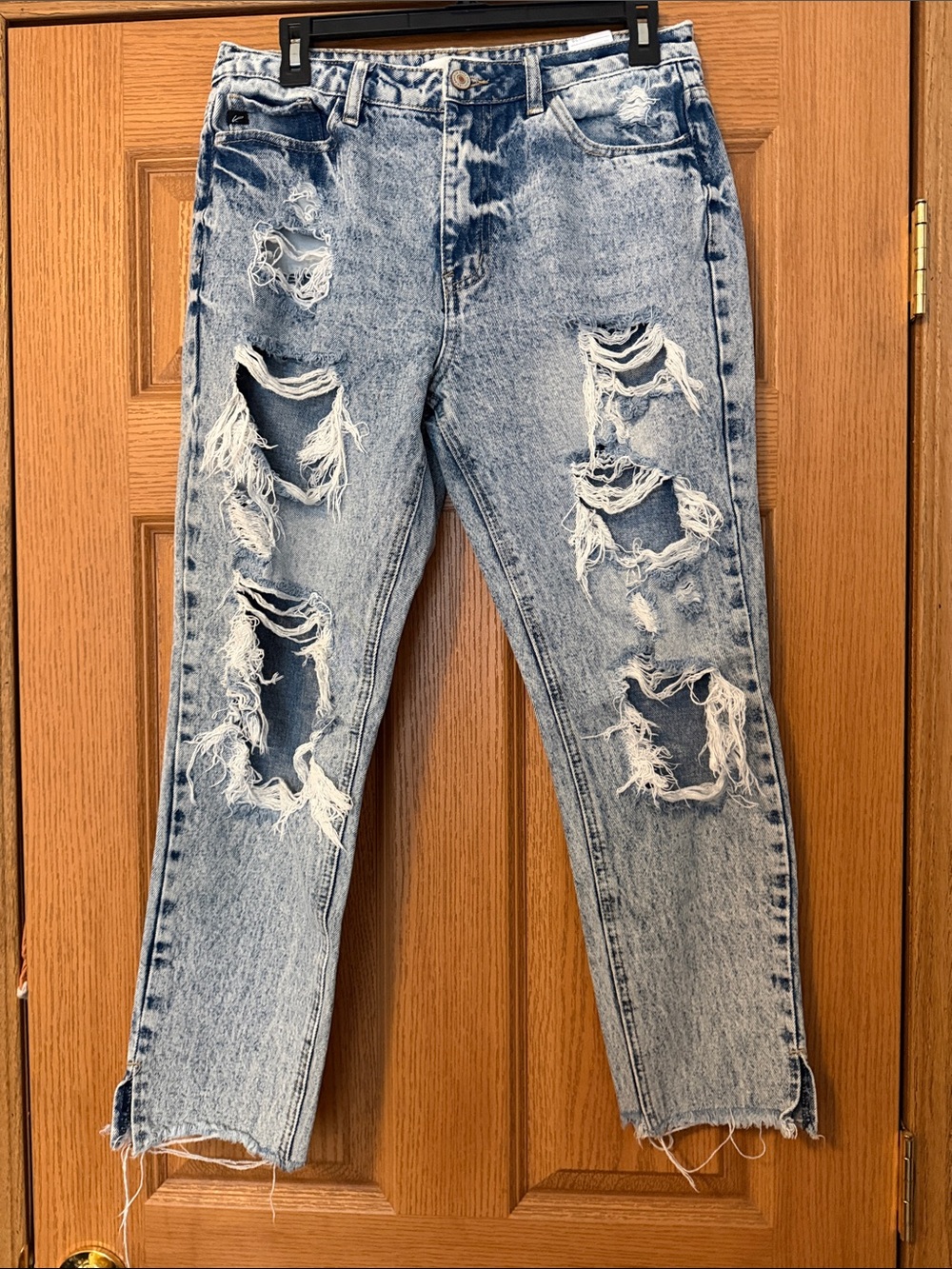 KanCan Distressed Light Blue Denim Jeans - Casual Ripped Style